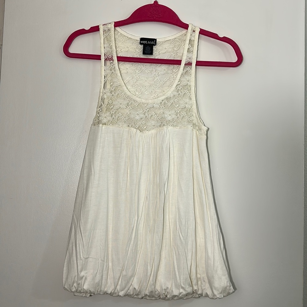 💕WetSeal Lace Tank-top Blouse